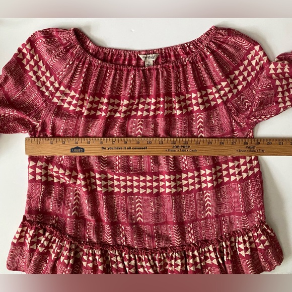 Lucky Brand Red Cream Boho Print Off-Shoulder Top women’s size S Ruffles hem - Picture 7 of 10